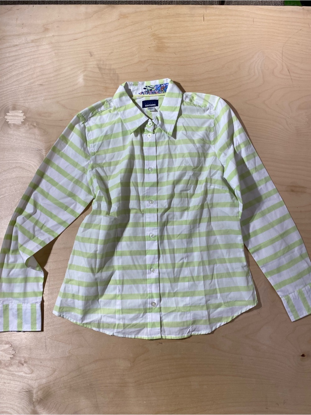 Basic Edition White and Light Green Striped Button-Down Shirt Medium (RO)